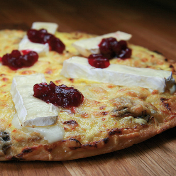 Pizza8 - Pizza Camembert
