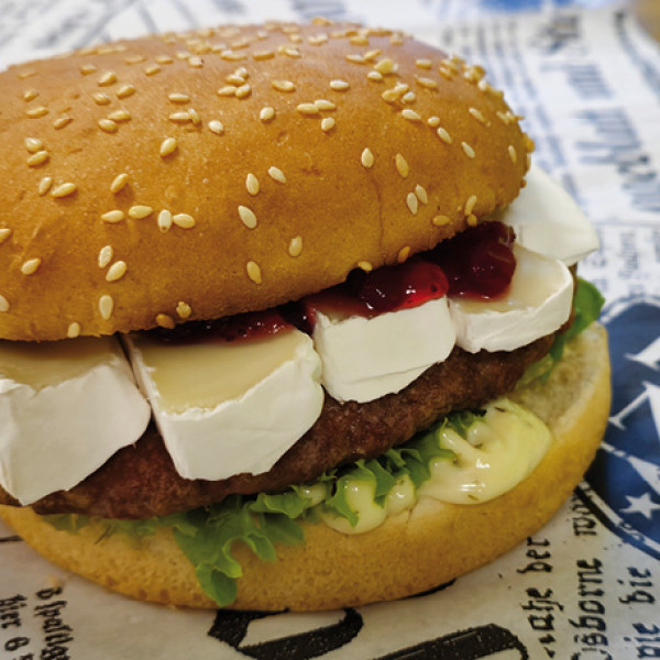 Pizza8 - Burger Camembert