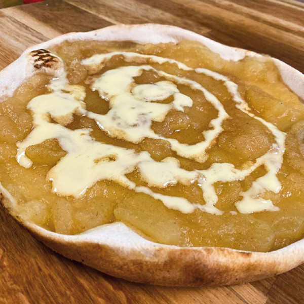 Pizza8 - Bratapfelpizza mit Vanillesauce