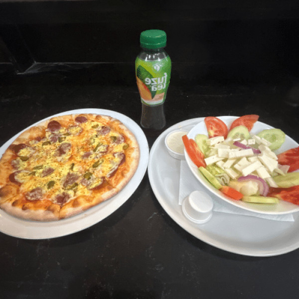 Holzfeuer Pizzeria Peppone - 258 single Menü