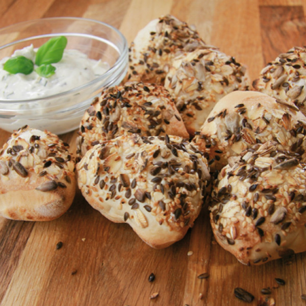 Pizza8 - 4 Korn Brötchen