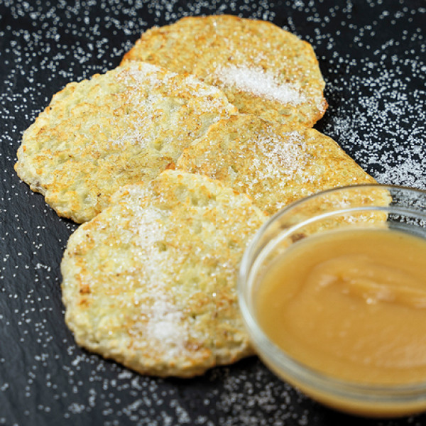 Pizza8 - 4 Kartoffelpuffer mit Apfelmus